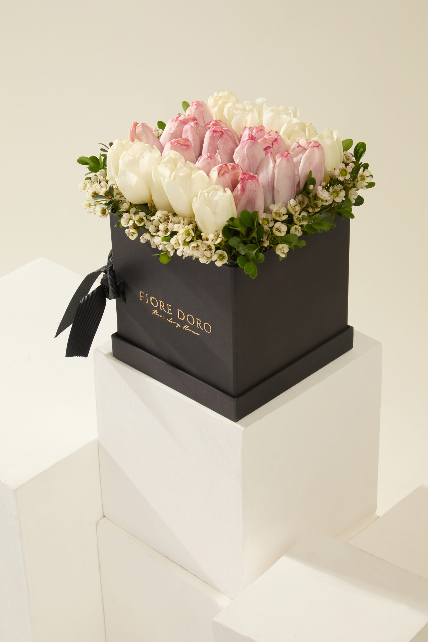 Colorful flowers for online gift delivery
