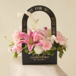 Doro Blush Tote side view thumbnail